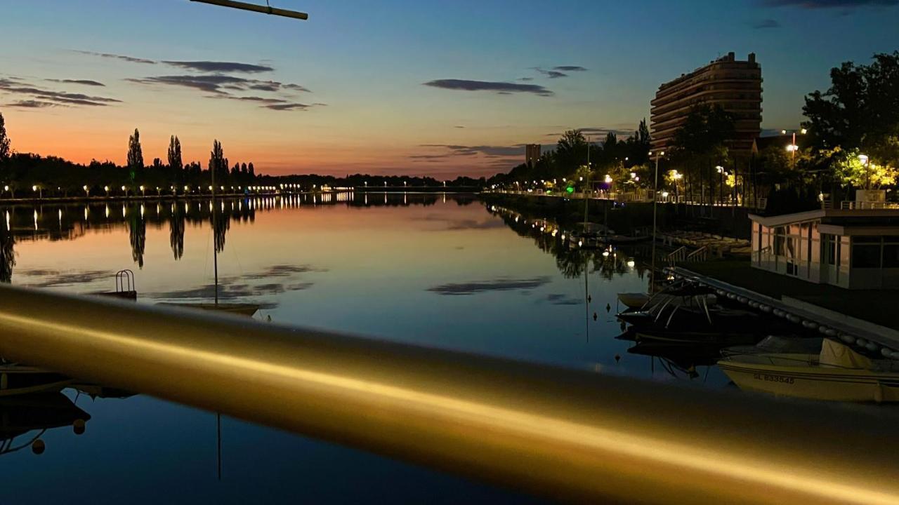 Le Vichy Centre, Spacieux Et Cosy T2 Avec Vue, Au Calme Exteriör bild